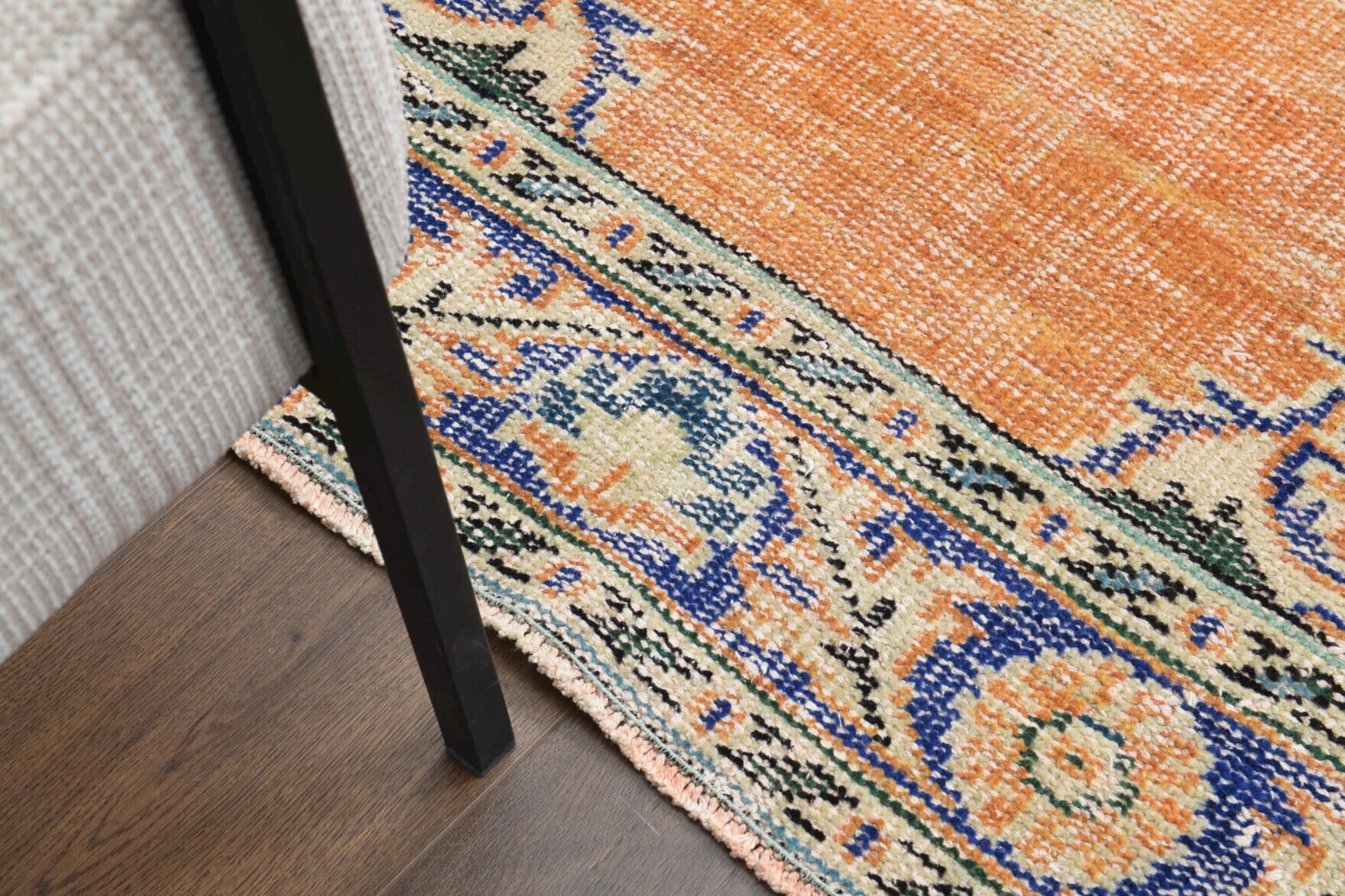 170x257 cm vintage Anatolian area rug – Elifbahar, low pile, wool