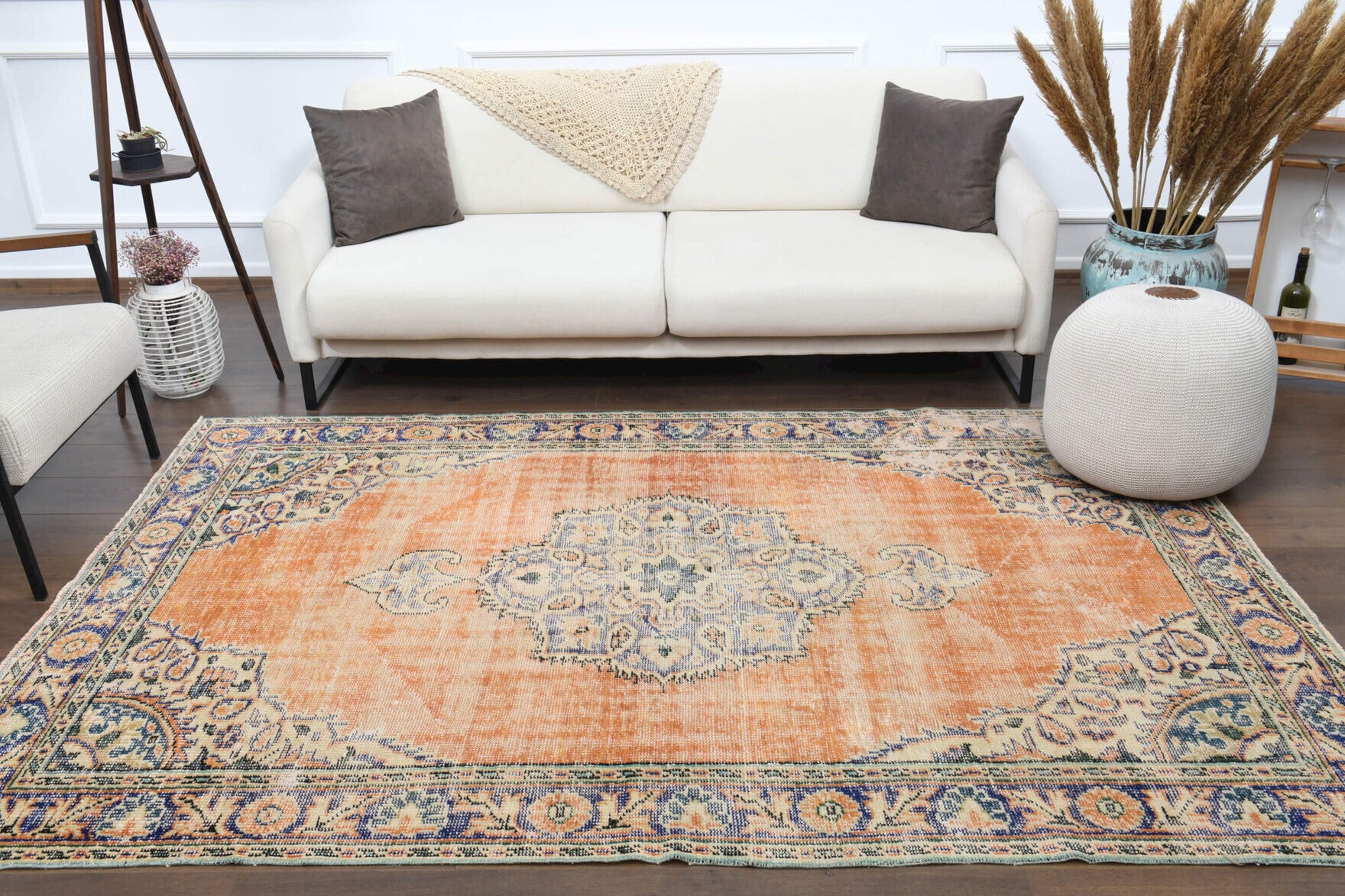 Oriental Vintage Anatolian Area Rug in wool – 1970s piece from Anatolia, Turkey | Fame Rugs