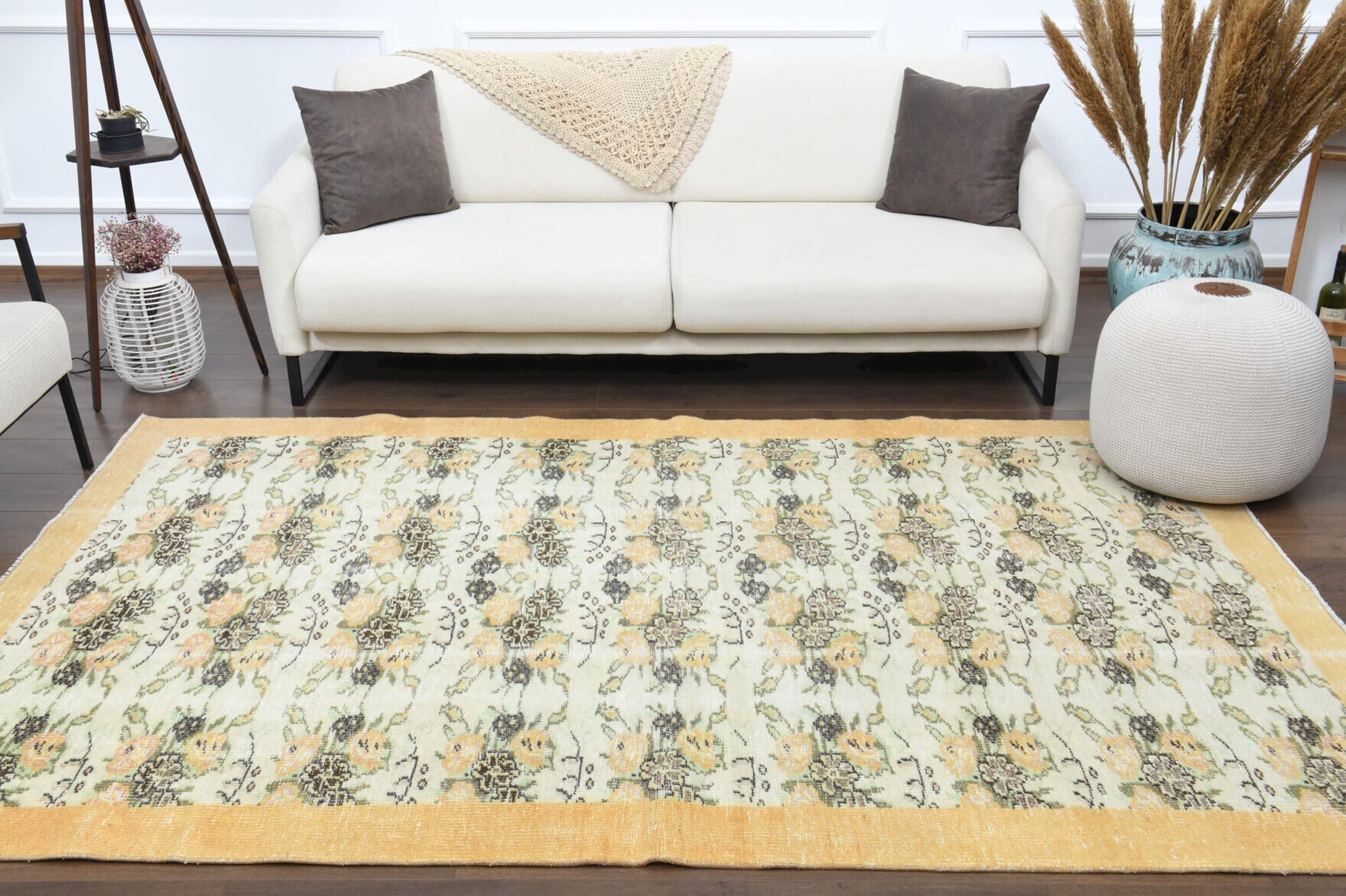 Oriental Area Rug in wool – 1970s piece from Anatolia, Turkey | Fame Rugs