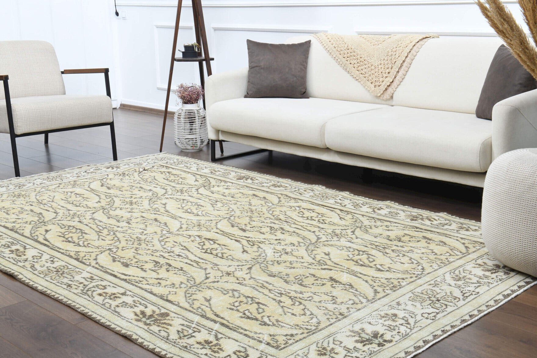 Handmade Cream Oushak Rug