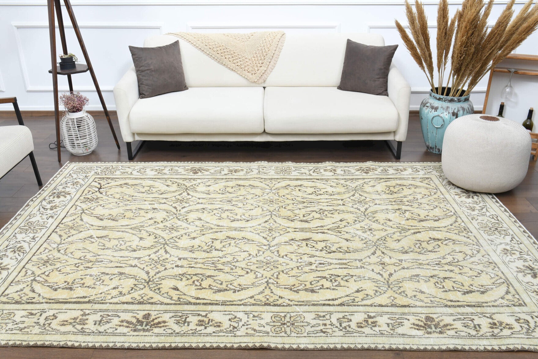 Handmade Cream Oushak Rug