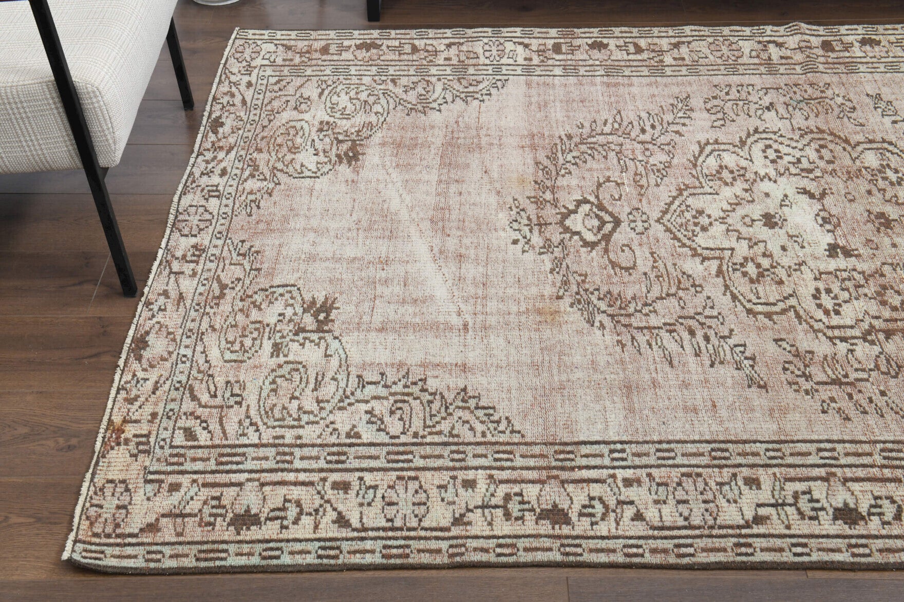 167x266 cm vintage Anatolian area rug – Ebrunisin, low pile, wool
