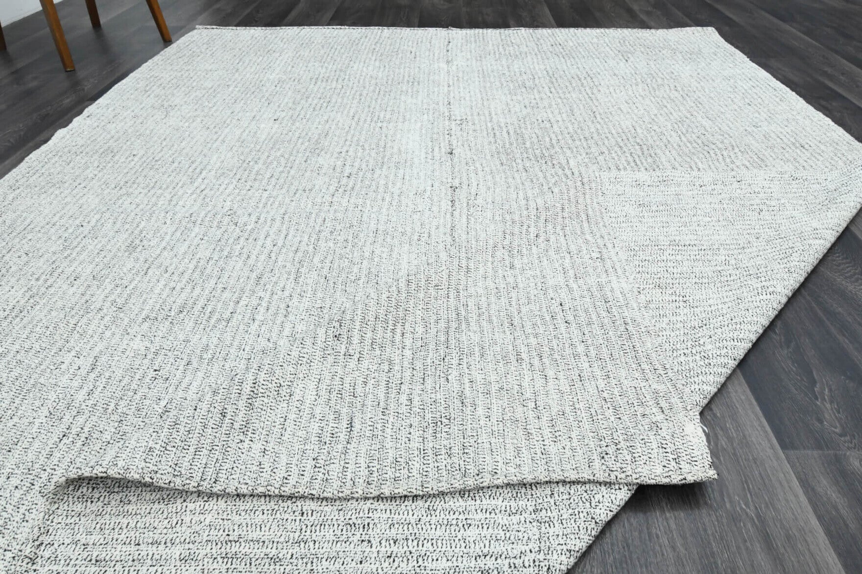 Hand-crafted Anatolian vintage kilim Dilpeyker in wool, 1960s