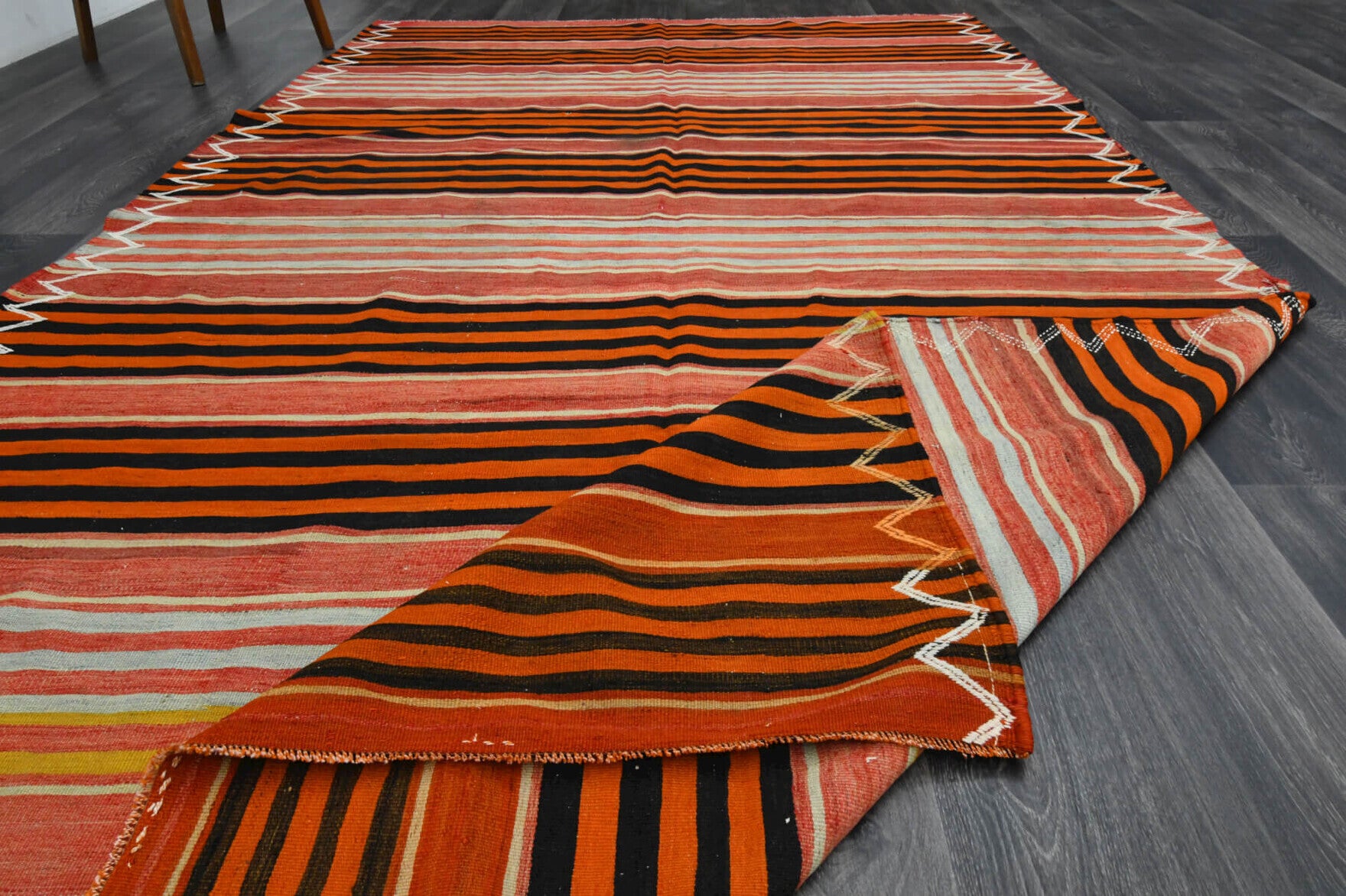 Hand-crafted Anatolian vintage kilim Denizmelek in wool, 1960s