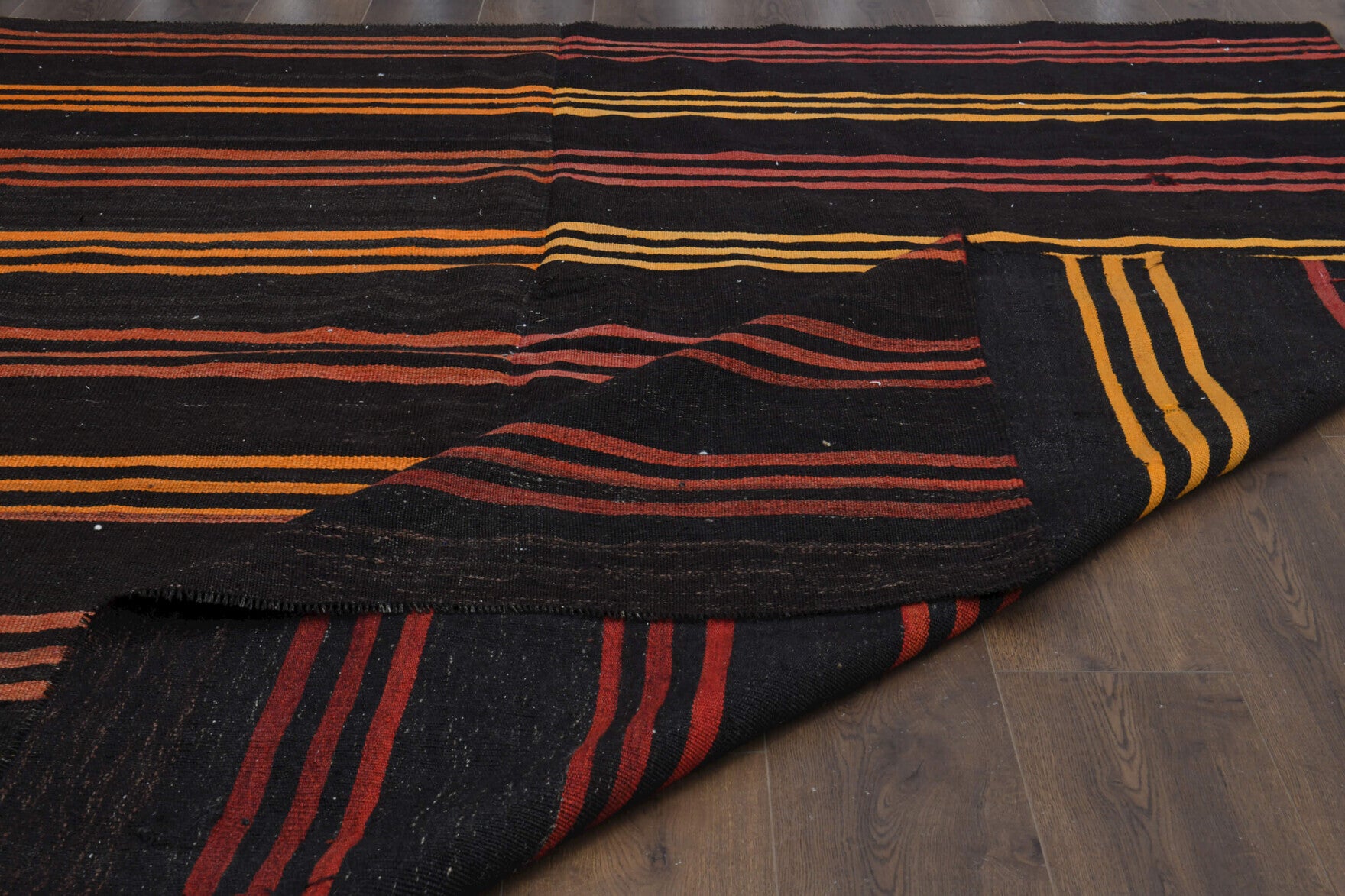 245x260 cm vintage Anatolian kilim rug – Delphimorphe, flatweave, wool
