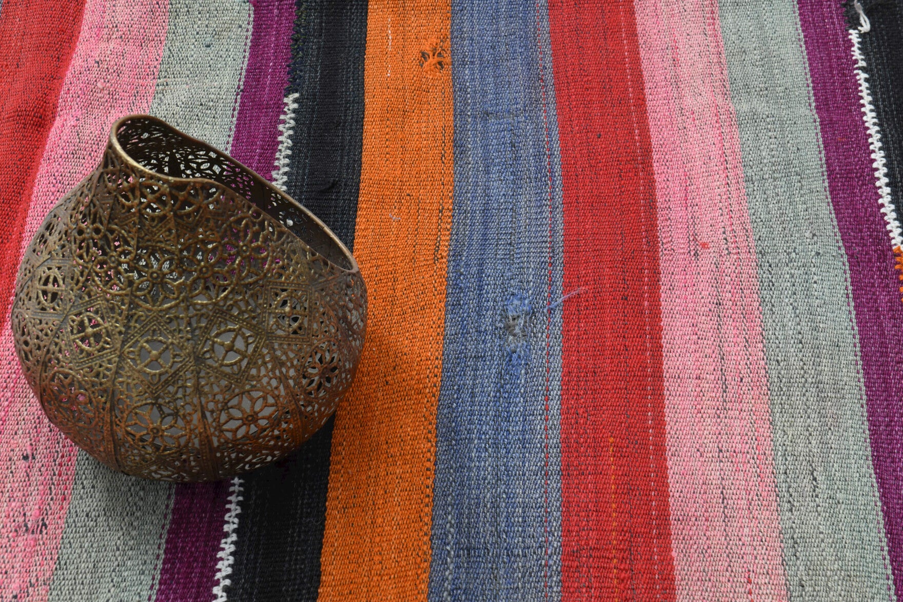 Hand-crafted Anatolian vintage kilim Damlatac in wool, 1960s