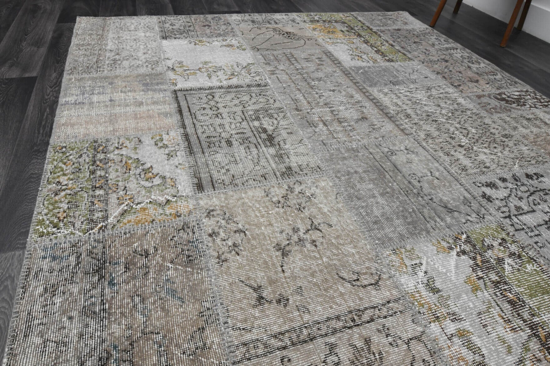 Cicimgul rug: 1960s handmade Anatolian rug with oriental motifs and fabric backing