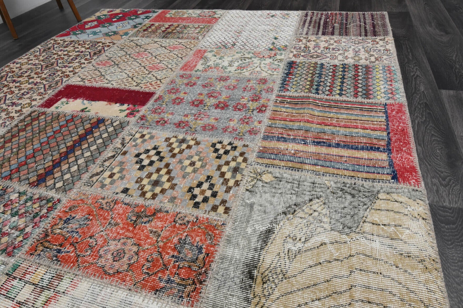 199x300 cm vintage patchwork Anatolian area rug – Chrysomelpe, low pile, wool