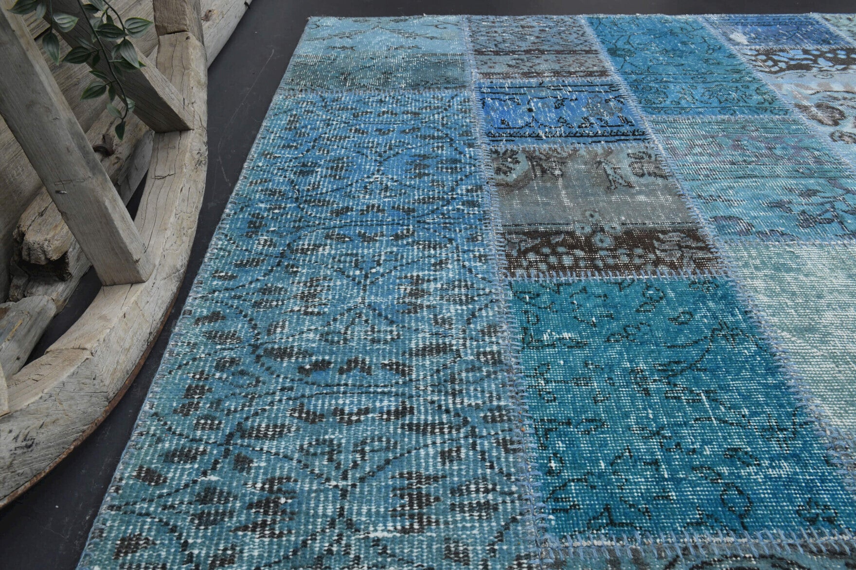Handmade wool rug from Anatolia, Turkey – Handmade Vintage Blue Area Rug 5'7" x 7'9"