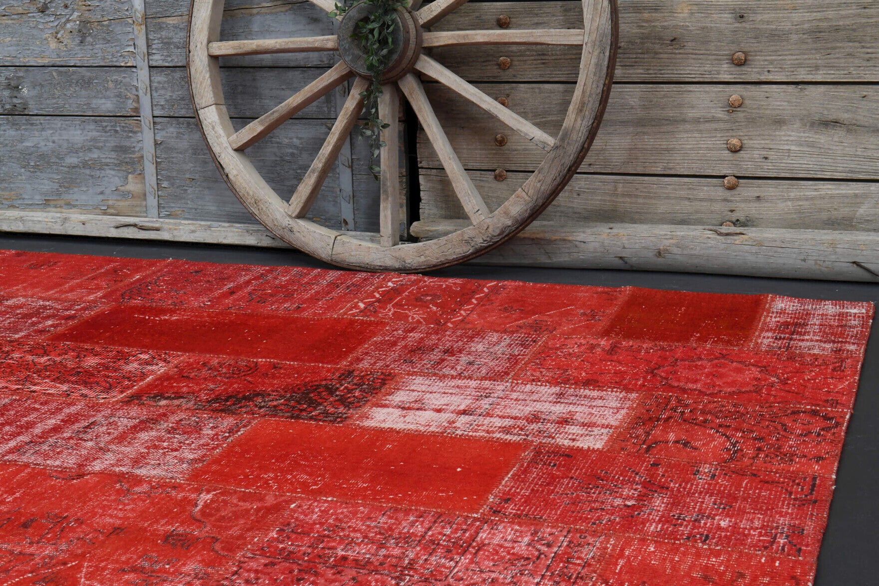 Bestefsan rug: 1960s handmade Anatolian rug with solid motifs and fabric backing