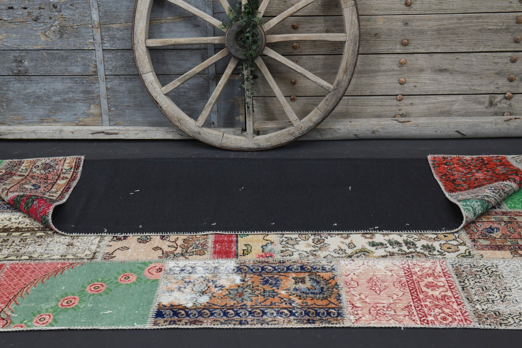 Patchwork Vintage Area Rug from 1980's in wool – 1980s piece from Anatolia, Turkey | Fame Rugs