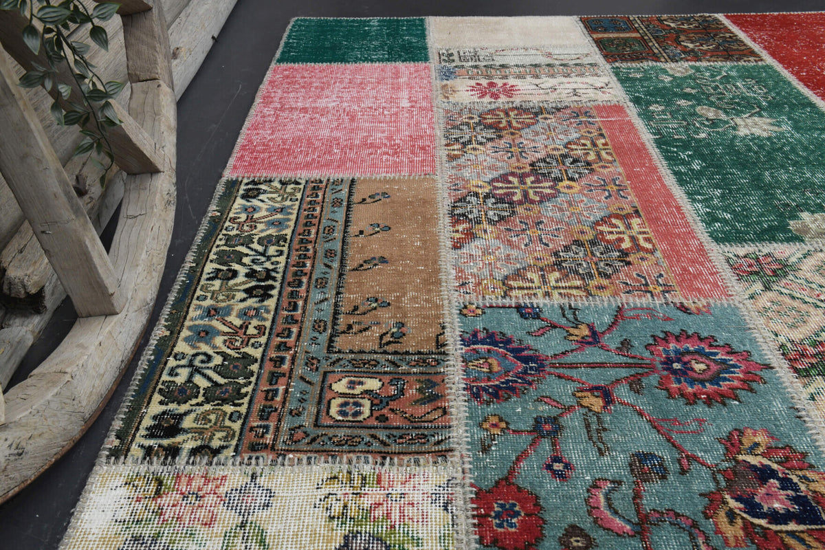 Bahrisev – vintage patchwork rug for living room or bedroom, 6'7" x 9'10" (200x299 cm)