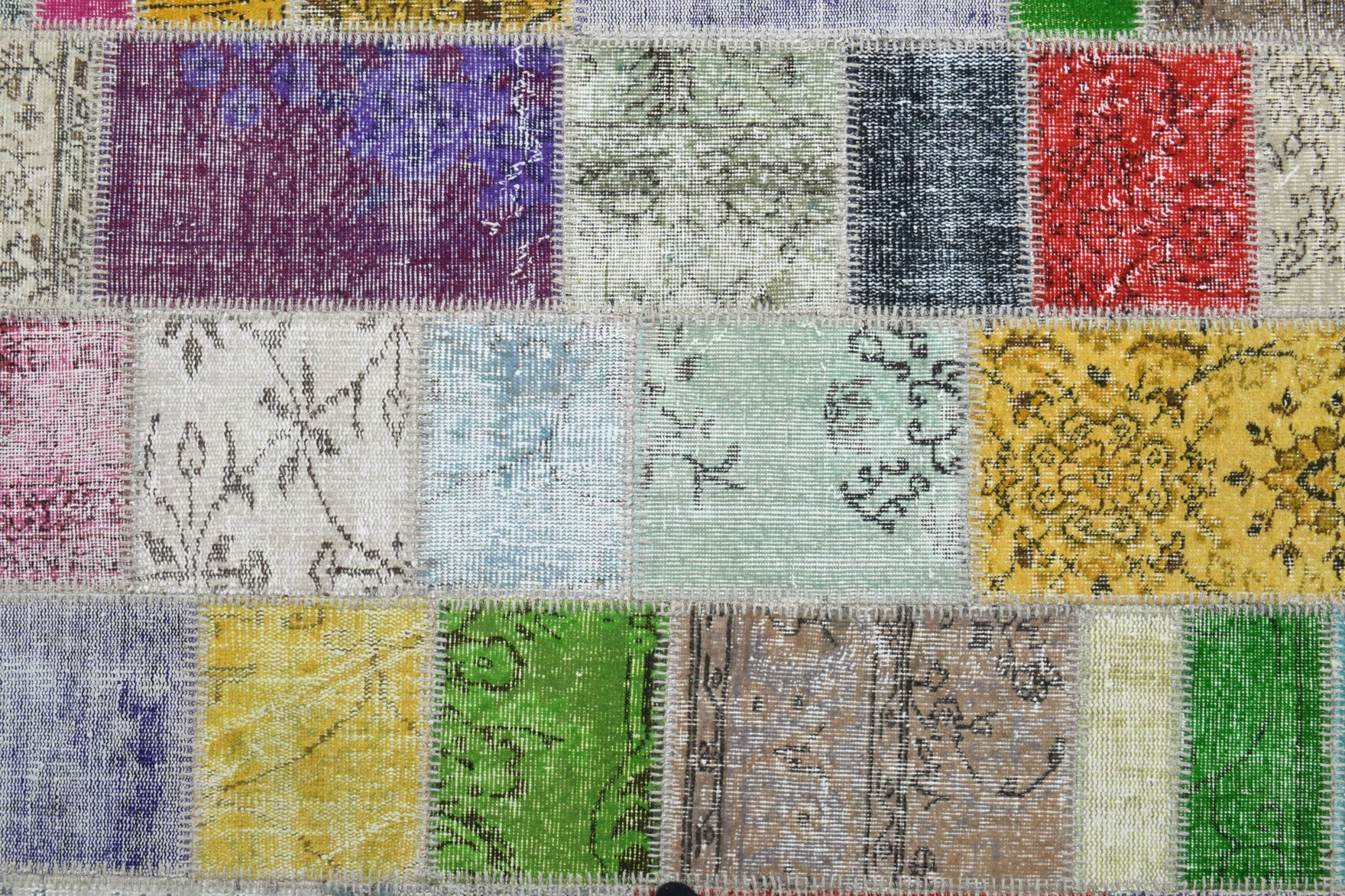 Aysehan – vintage solid rug for living room or bedroom, 6'7" x 9'10" (200x300 cm)