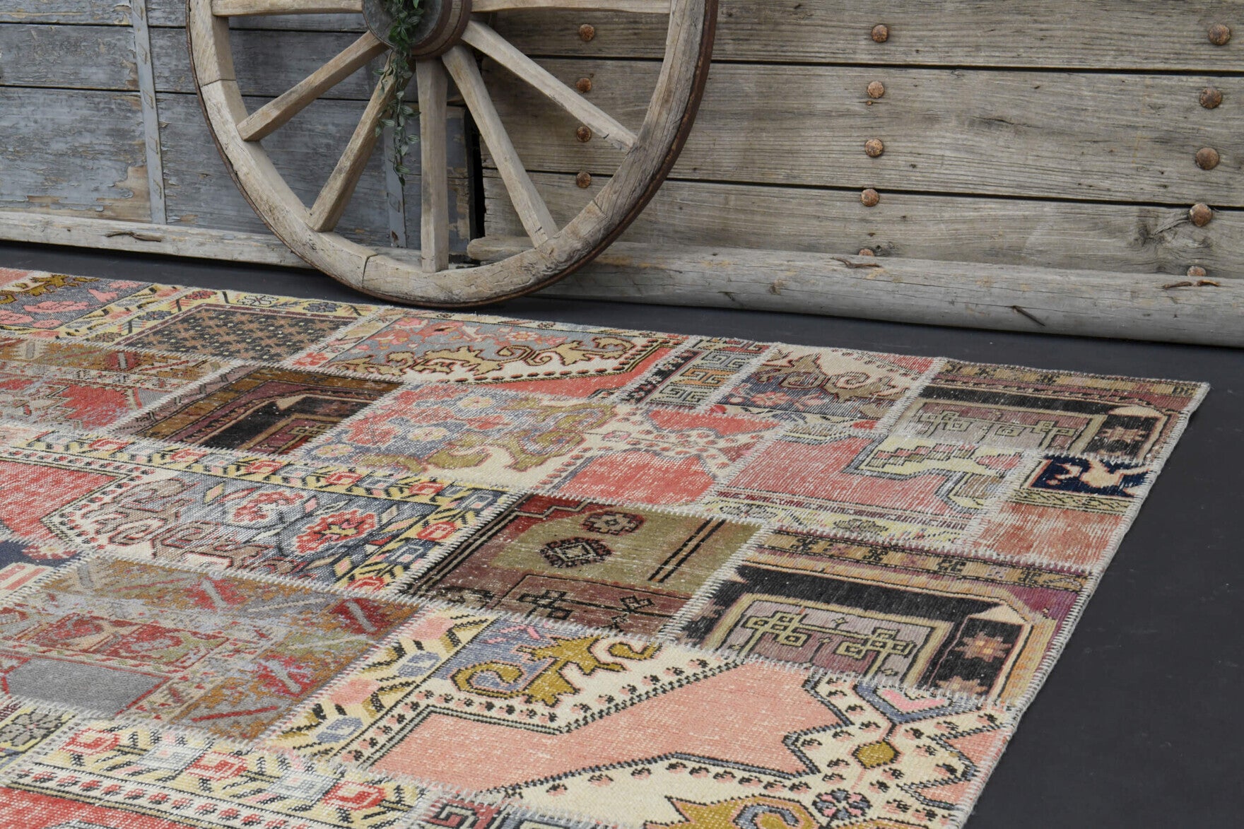 Aybuke rug: 1940s handmade Anatolian rug with oriental motifs and fabric backing