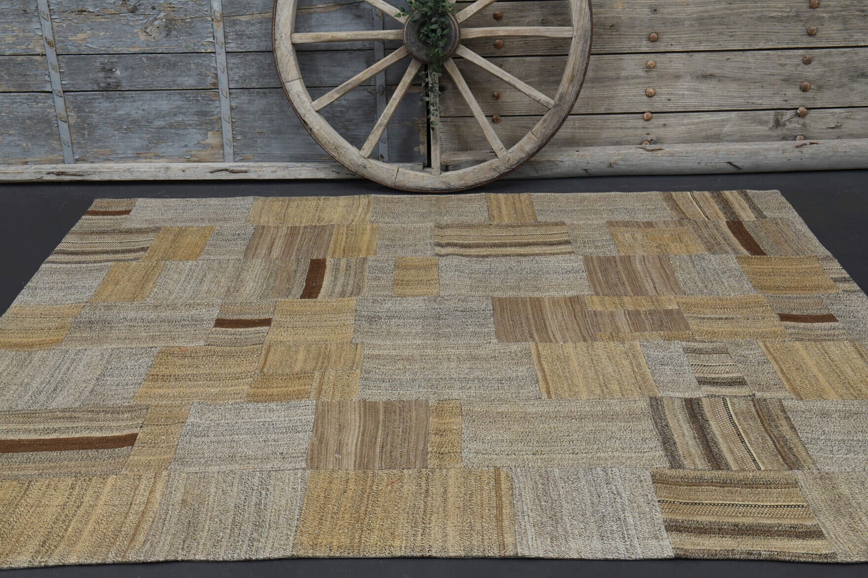Aristokleia kilim: 1960s handwoven flatweave Anatolian kilim with oriental motifs