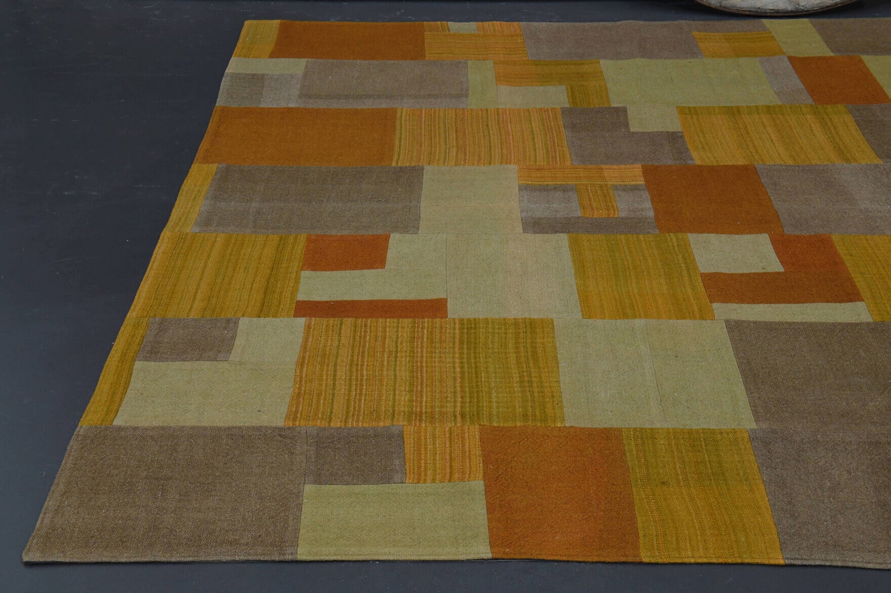 One-of-a-kind 1960s Anatolian vintage kilim rug in wool, 6'6" x 9'7"