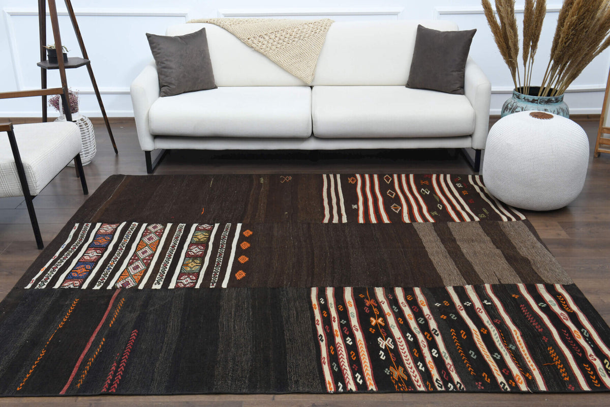 Handmade Vintage Kilim Rug in wool – 1960s piece from Anatolia, Turkey | Fame Rugs