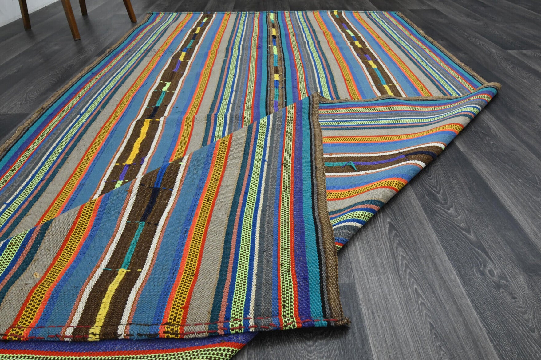 Authentic Anatolian vintage kilim rug (1960s) with striped design – one-of-a-kind at Fame Rugs