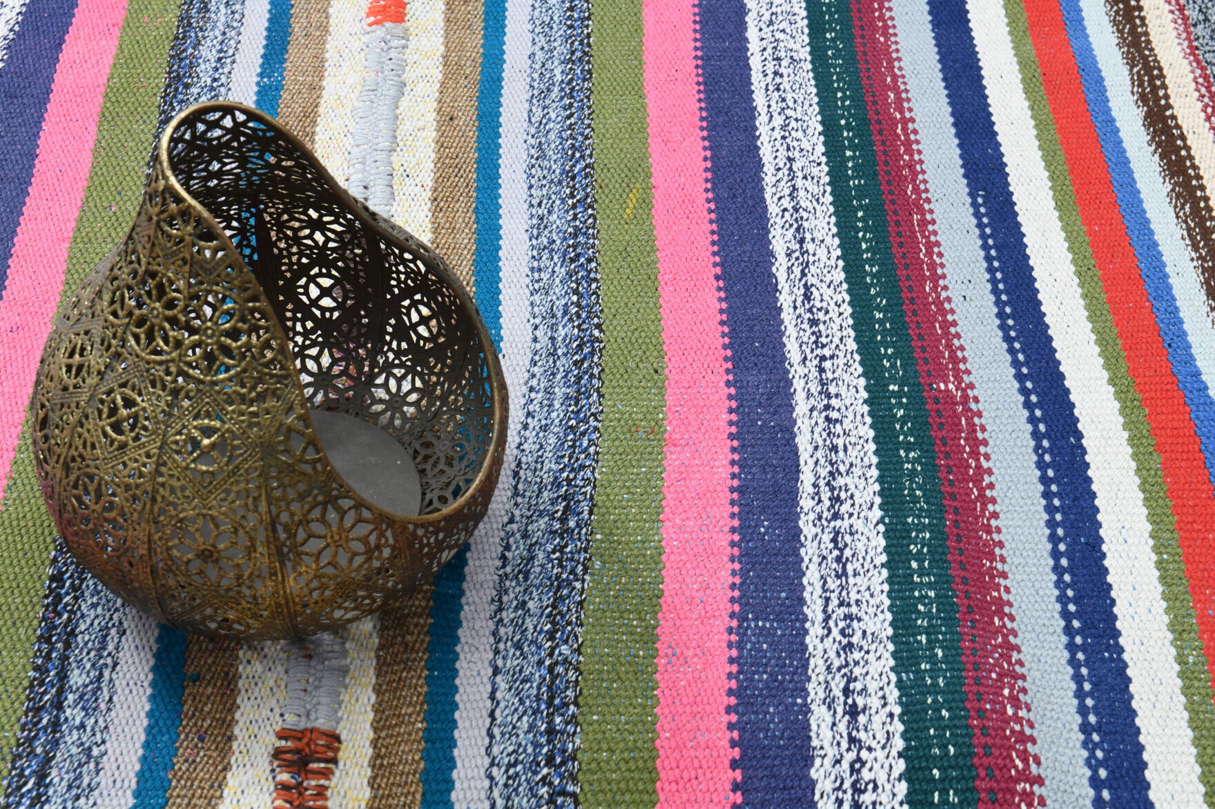 Authentic Anatolian vintage kilim rug (1960s) with striped design – one-of-a-kind at Fame Rugs