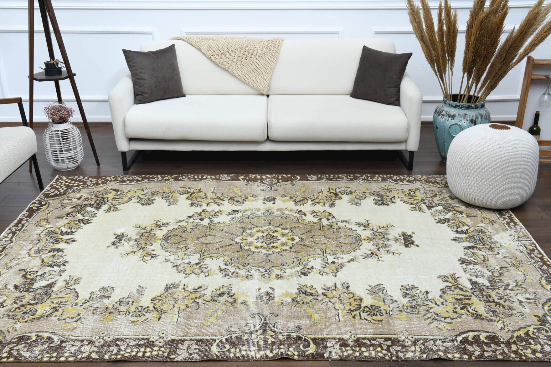 188x282 cm vintage Anatolian area rug – Suzansel, low pile, wool