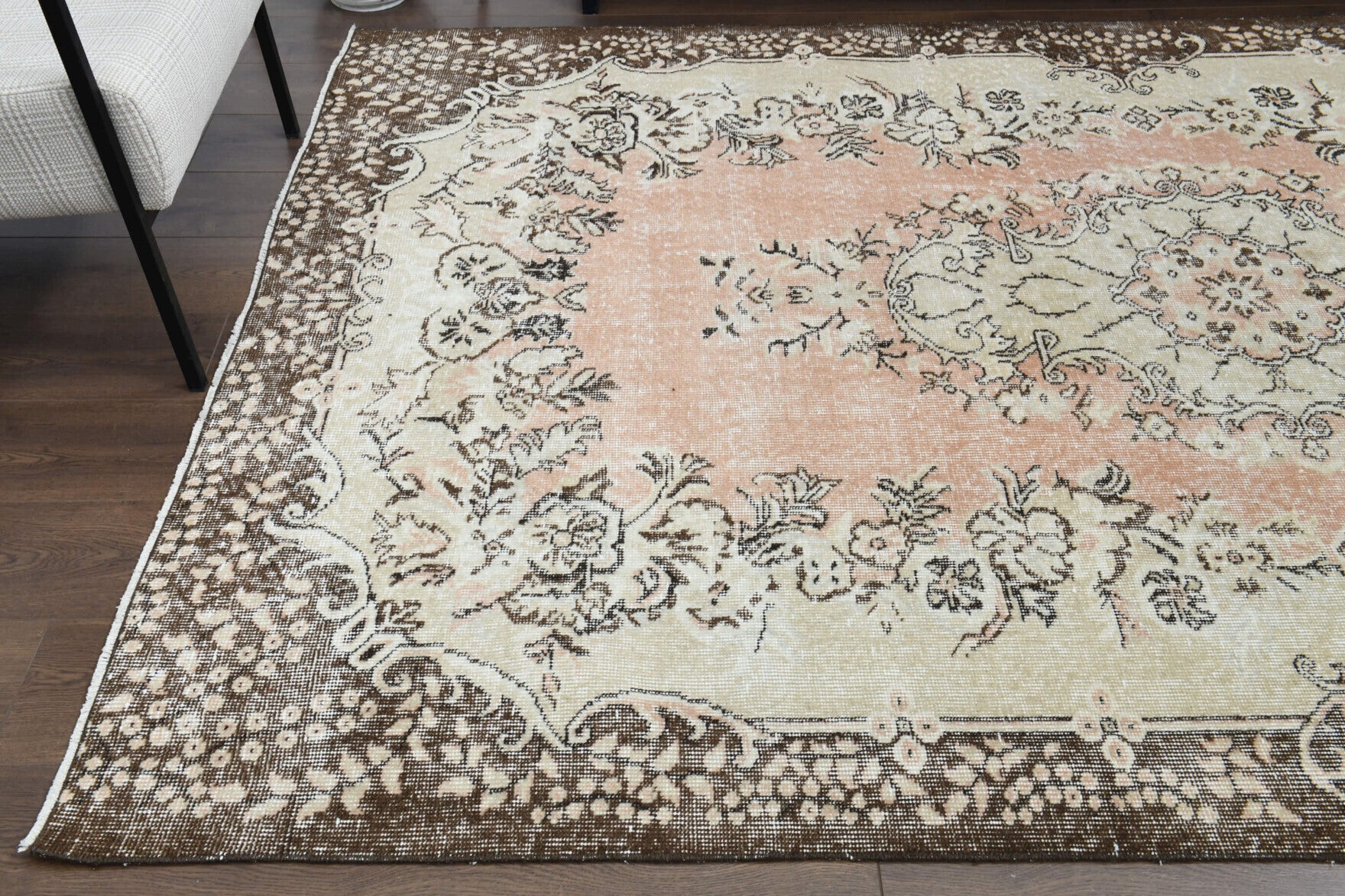 One-of-a-kind 1970s Anatolian vintage area rug in wool, 5'10" x 9'2"