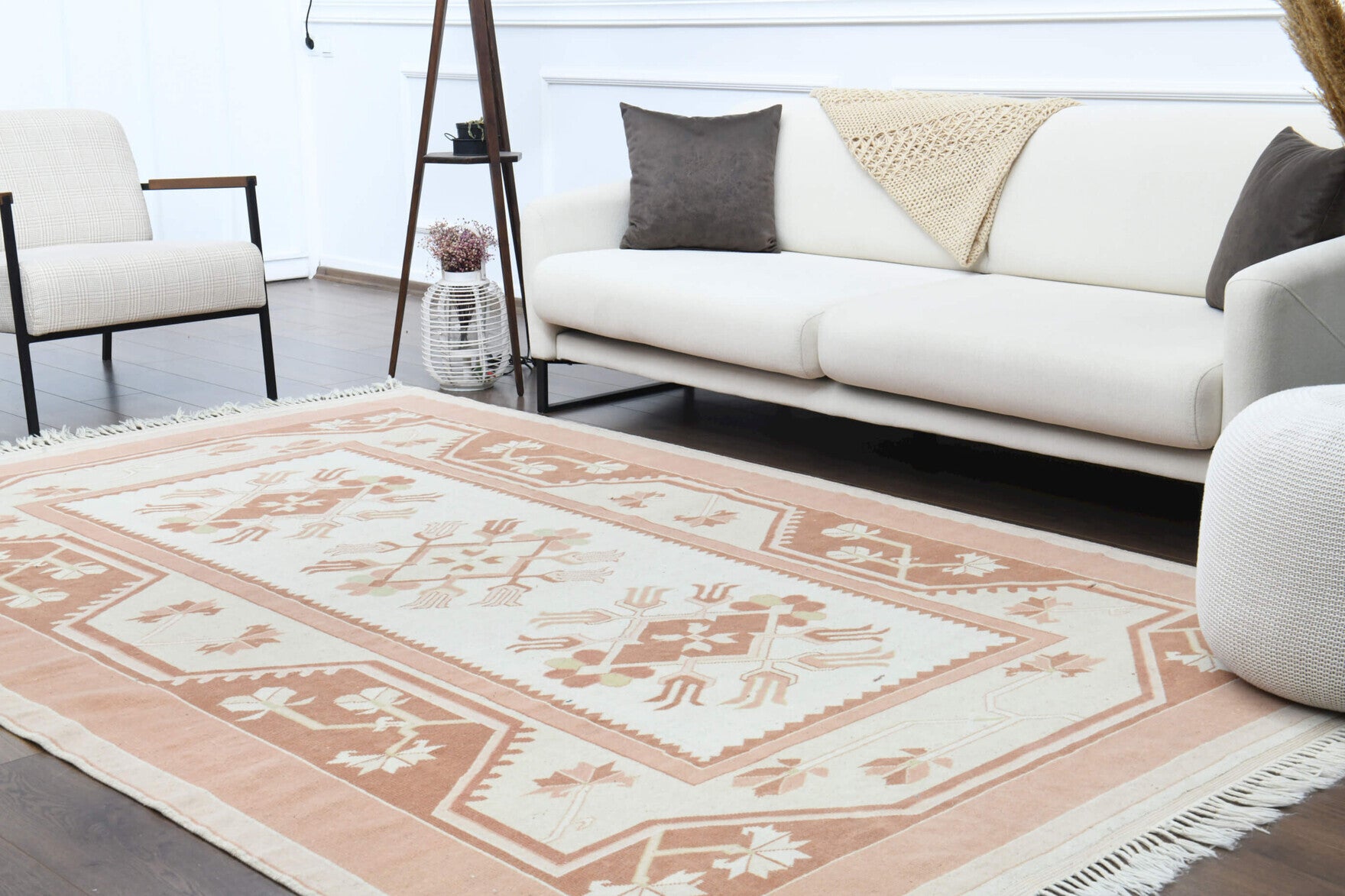 Authentic Anatolian vintage area rug (1970s) with tribal design – one-of-a-kind at Fame Rugs