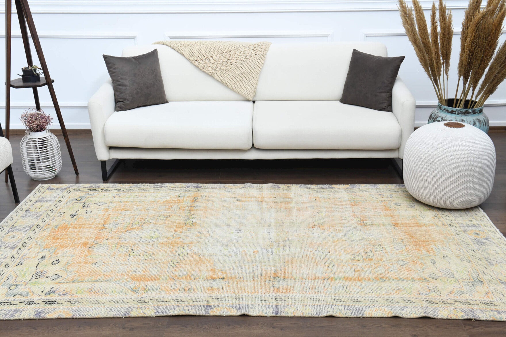 Handmade wool rug from Anatolia, Turkey – Handmade Antique Anatolian Area Rug 4'11" x 8'10"