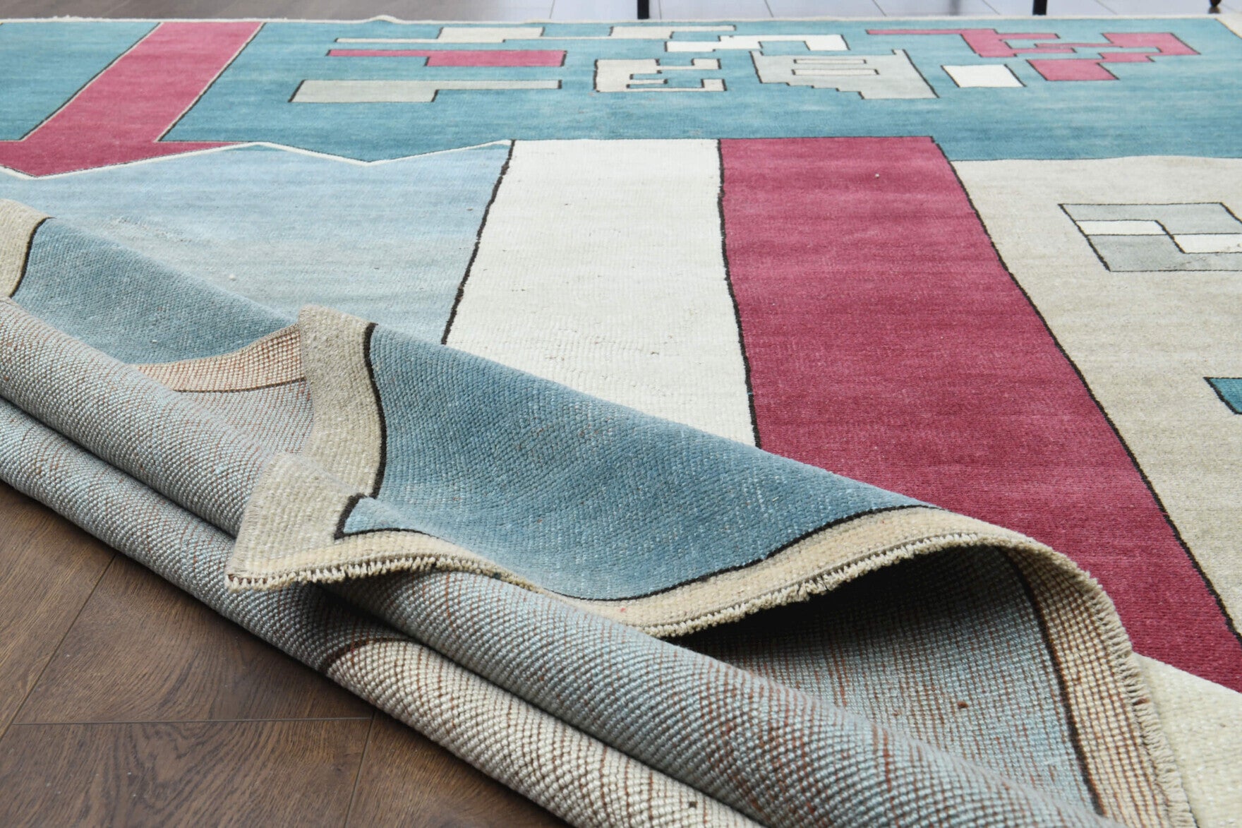 Denizhayat – vintage tribal rug for living room or bedroom, 6'8" x 10' (204x304 cm)