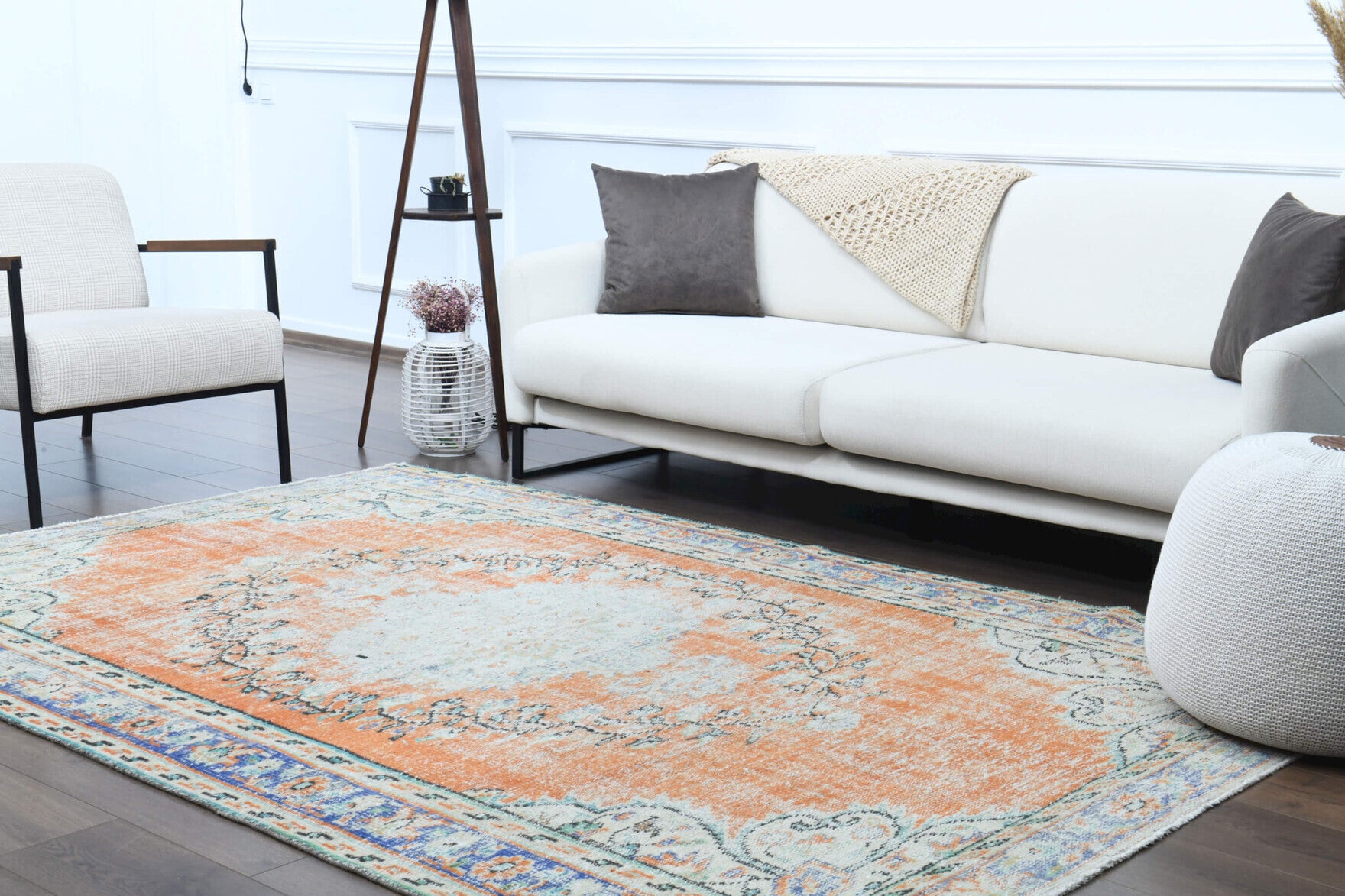 181x265 cm distressed vintage Anatolian area rug – Ihlamurpare, low pile, wool
