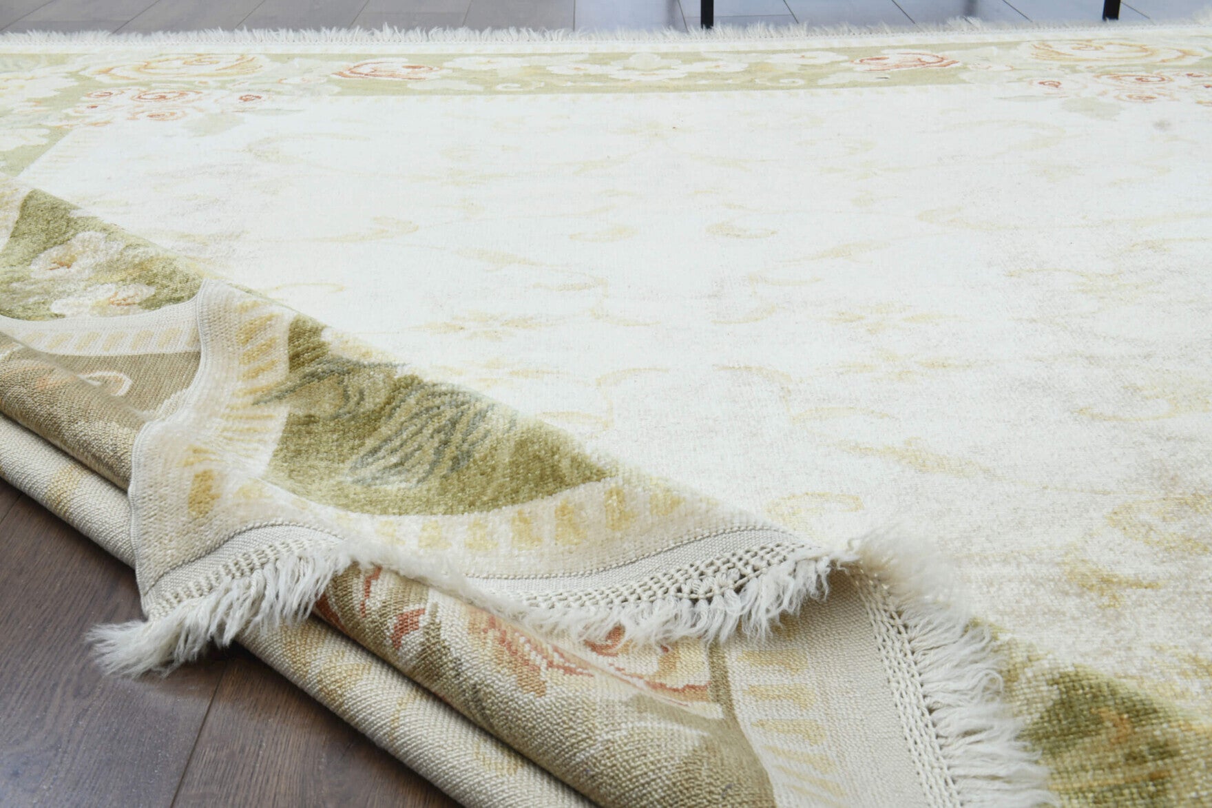 Melitomeda rug: 1970s handmade Anatolian rug with framed and floral motifs and cotton backing