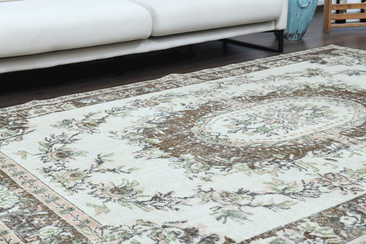 Oriental Vintage Area Anatolian Rug