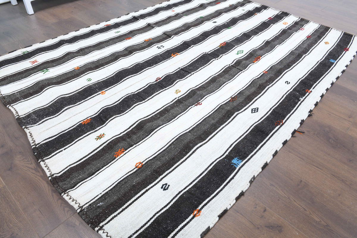 One-of-a-kind 1960s Anatolian vintage kilim rug in wool, 5'1" x 7'3"