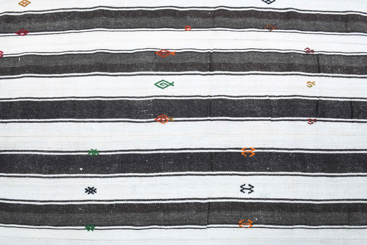 Authentic Anatolian vintage kilim rug (1960s) with striped design – one-of-a-kind at Fame Rugs
