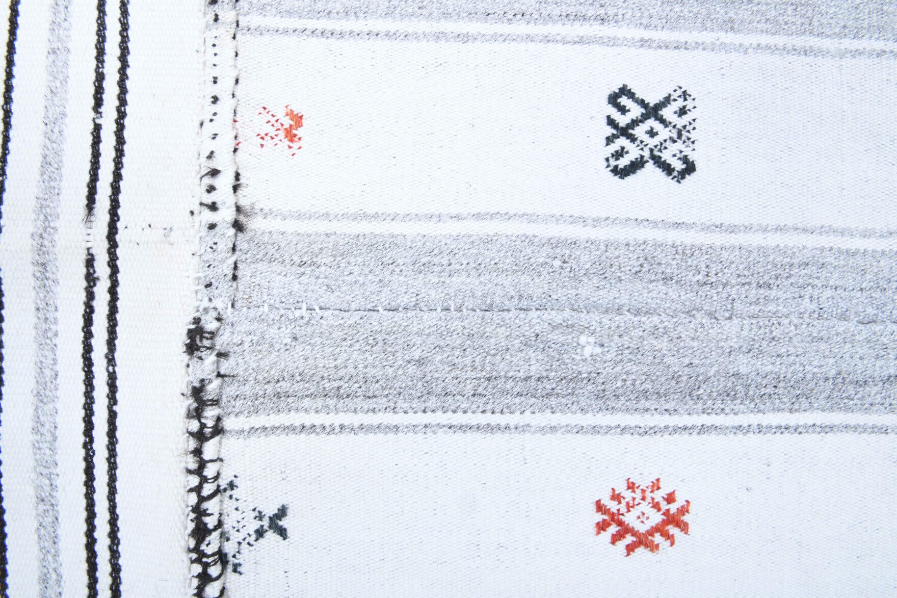Handwoven flatweave wool kilim from Anatolia, Turkey – Handmade Kilim Vintage Rug 5'5" x 7'3"