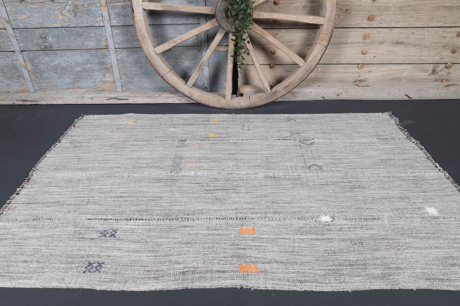 One-of-a-kind 1960s Anatolian vintage kilim rug in wool, 3'11" x 6'7"