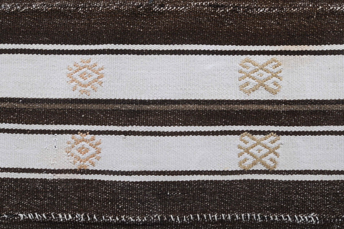Authentic Anatolian vintage kilim rug (1960s) with striped design – one-of-a-kind at Fame Rugs
