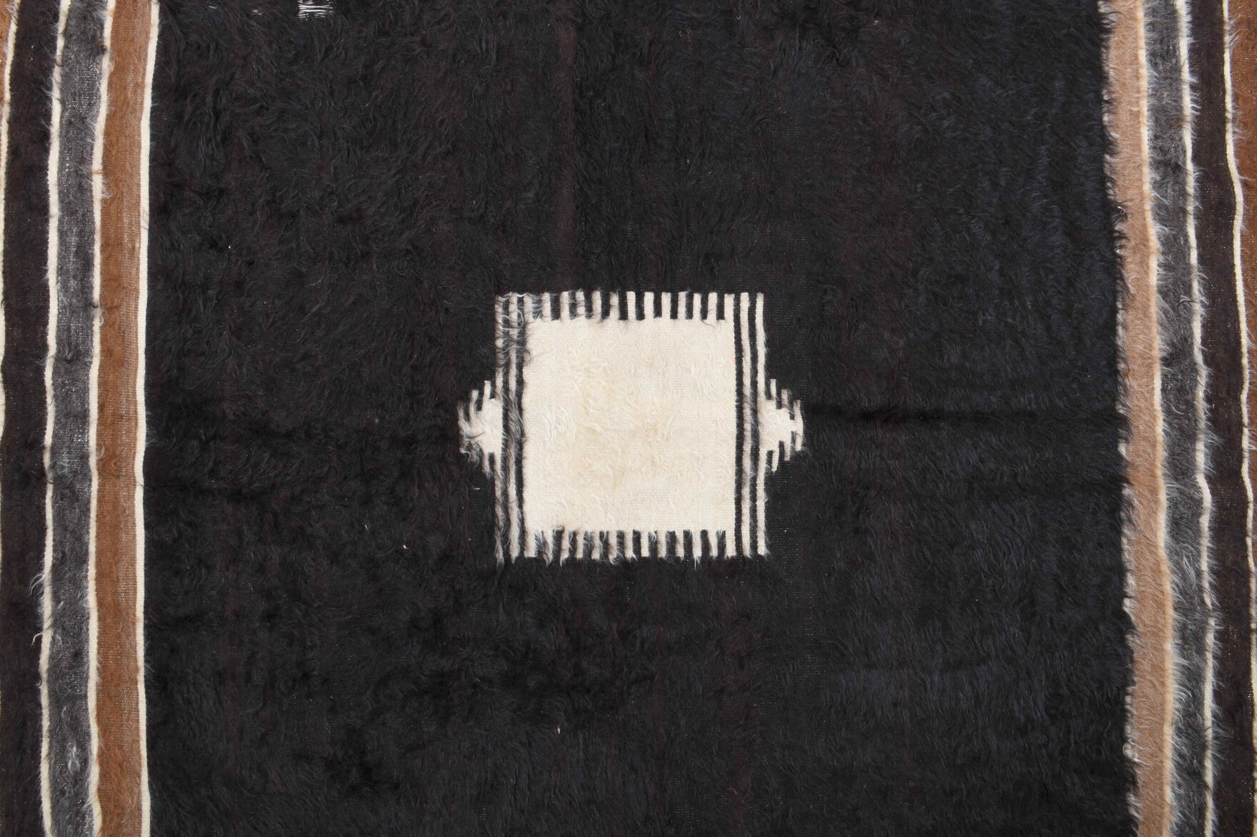 Authentic Anatolian vintage kilim rug (1960s) with solid design – one-of-a-kind at Fame Rugs