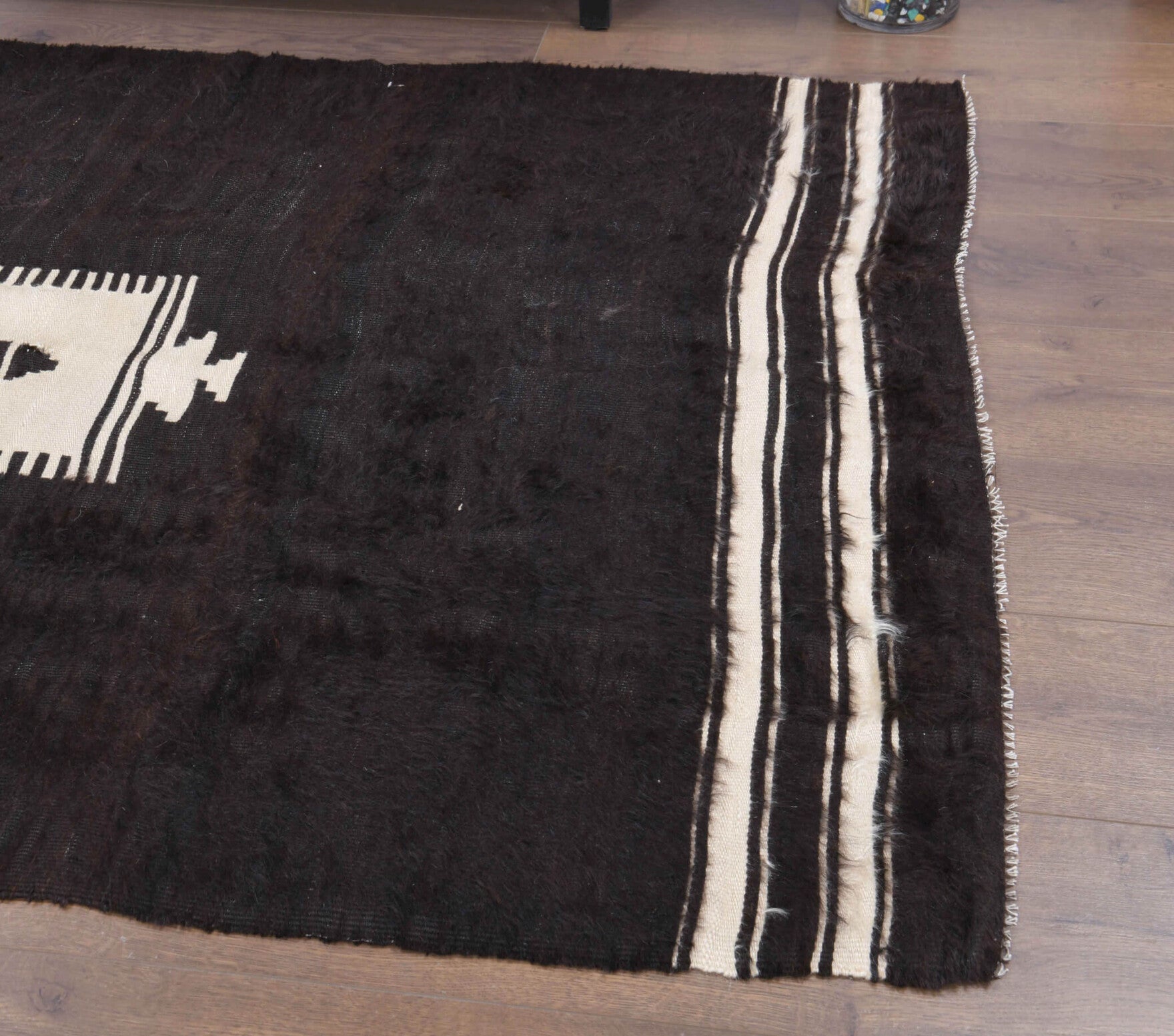Alacati kilim: 1960s handwoven flatweave Anatolian kilim with solid motifs