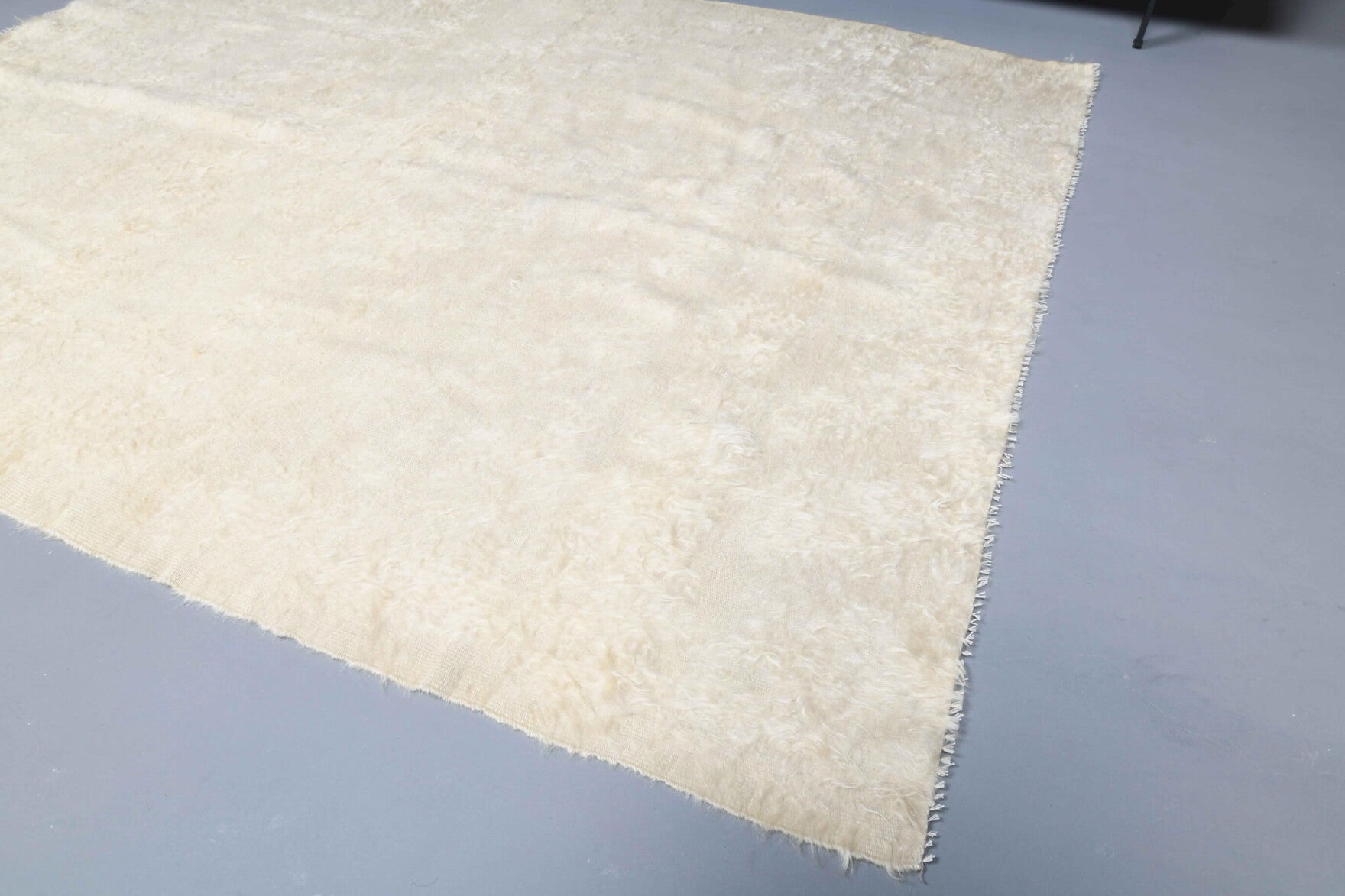 135x175 cm vintage Anatolian kilim rug – Akikgonca, flatweave, wool
