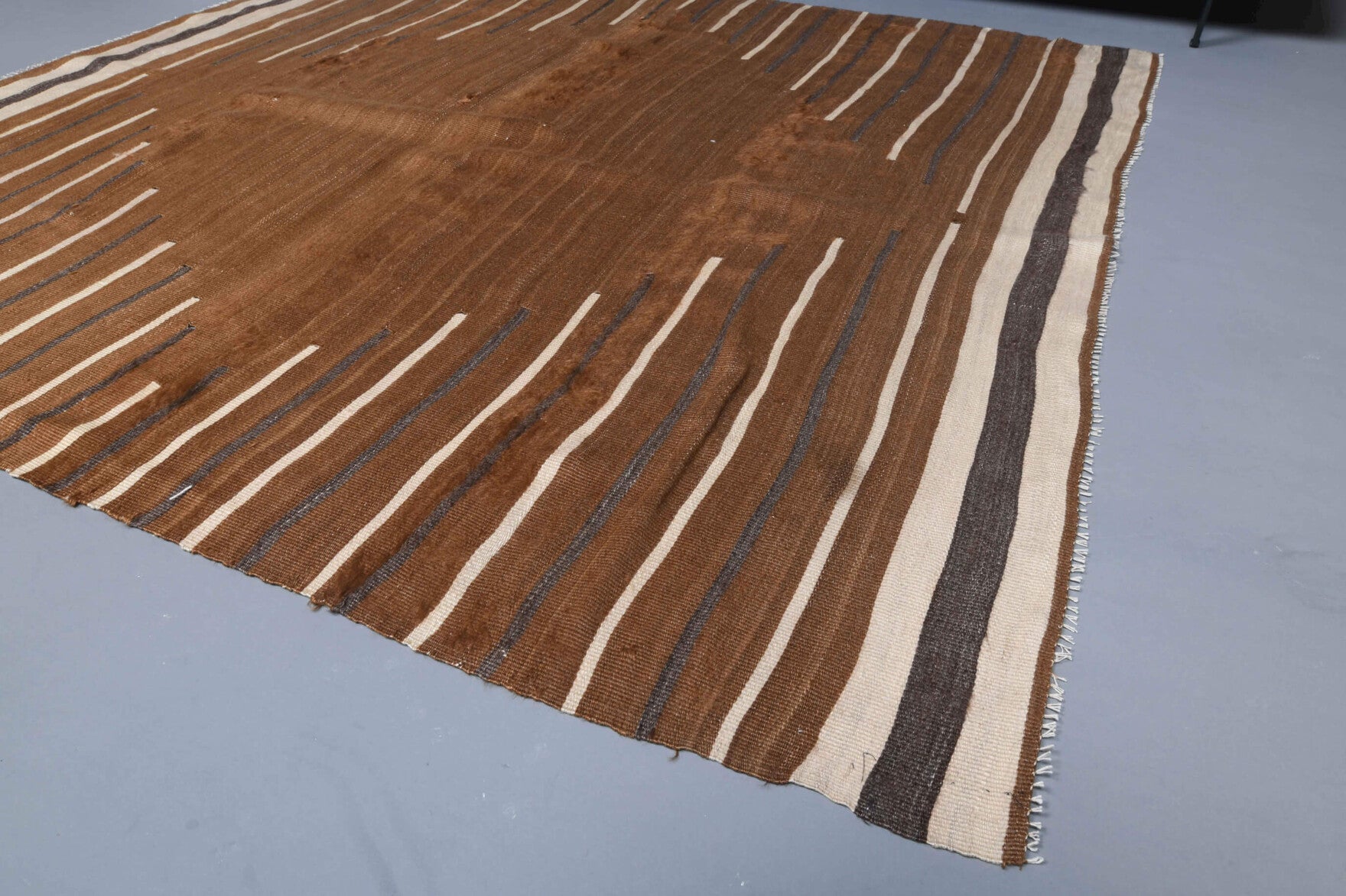 152x167 cm vintage Anatolian kilim rug – Aglaomene, flatweave, wool