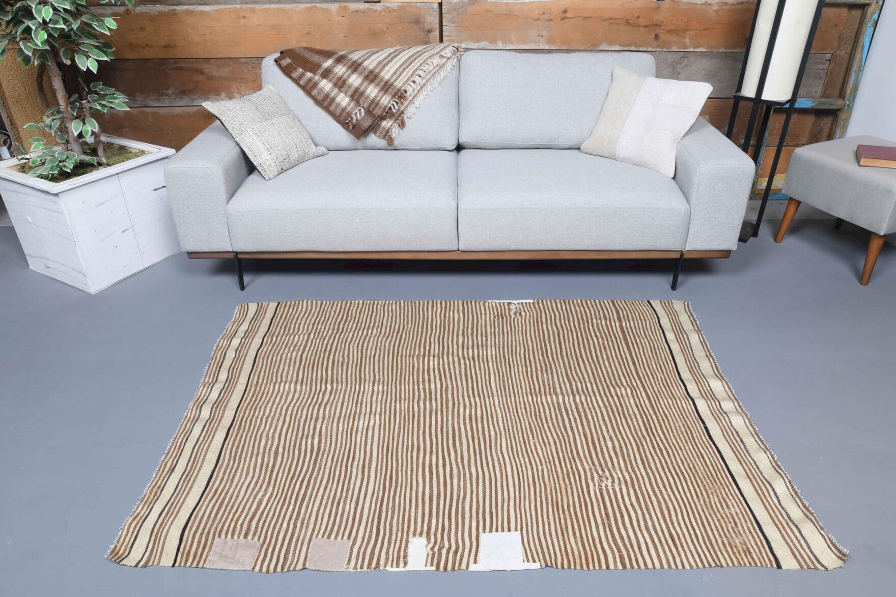 One-of-a-kind 1960s Anatolian vintage kilim rug in wool, 3'11" x 5'9"