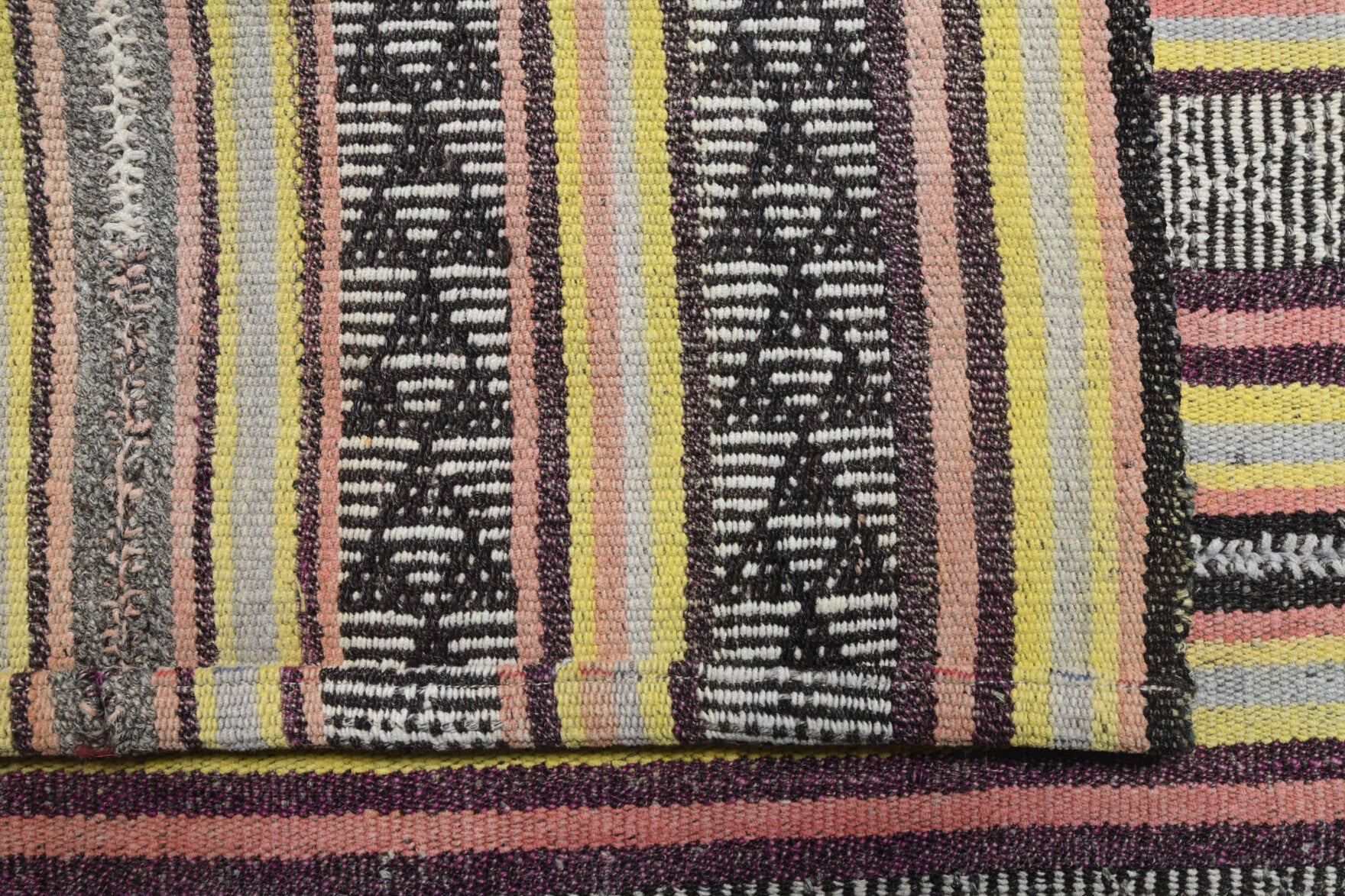 Hand-crafted Anatolian vintage kilim Zeynephayat in wool, 1960s