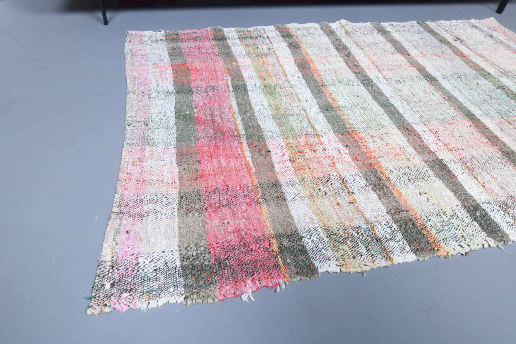One-of-a-kind 1960s Anatolian vintage kilim rug in wool, 3'7" x 5'11"
