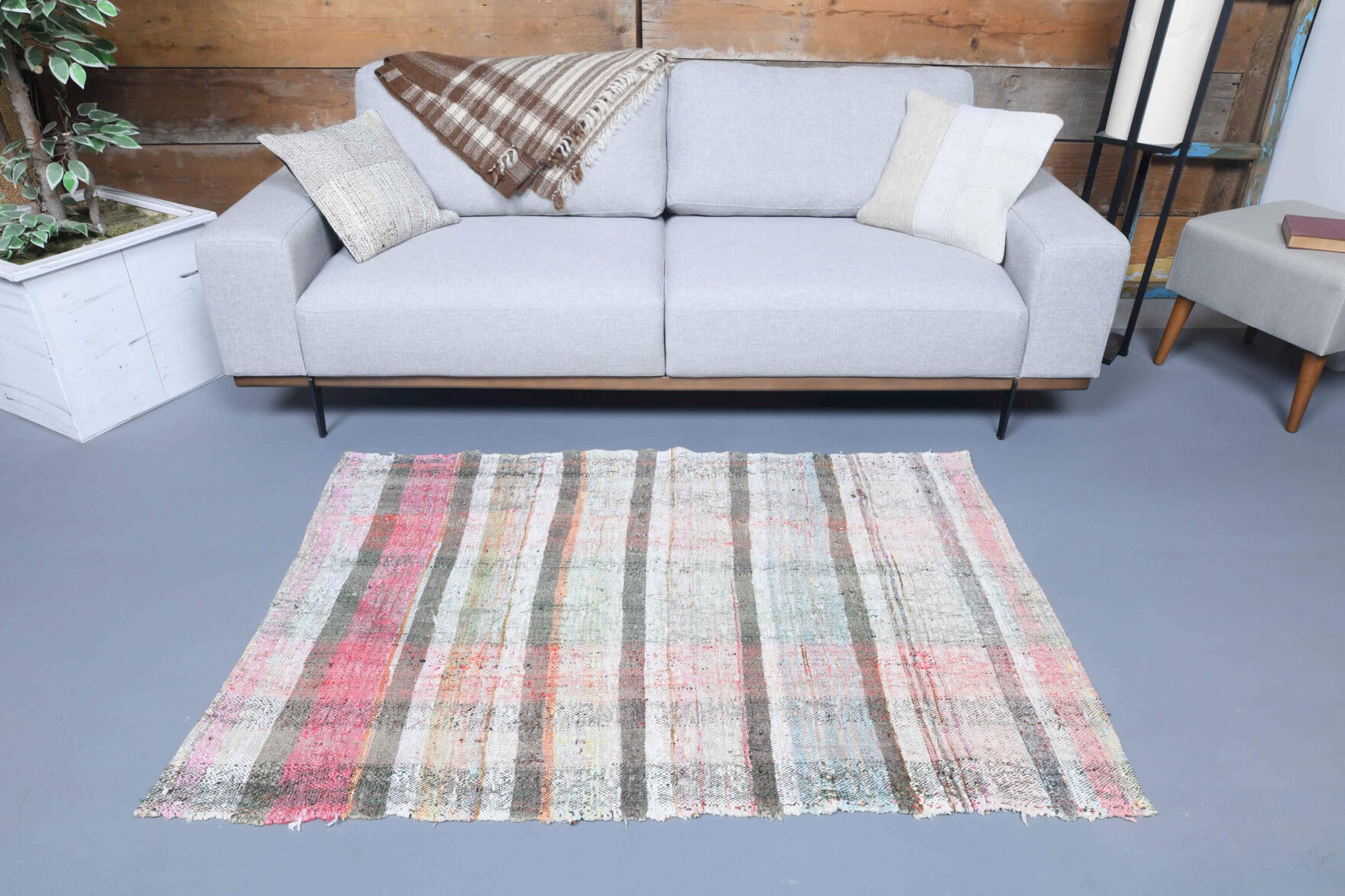 Zerringul kilim: 1960s handwoven flatweave Anatolian kilim with striped motifs