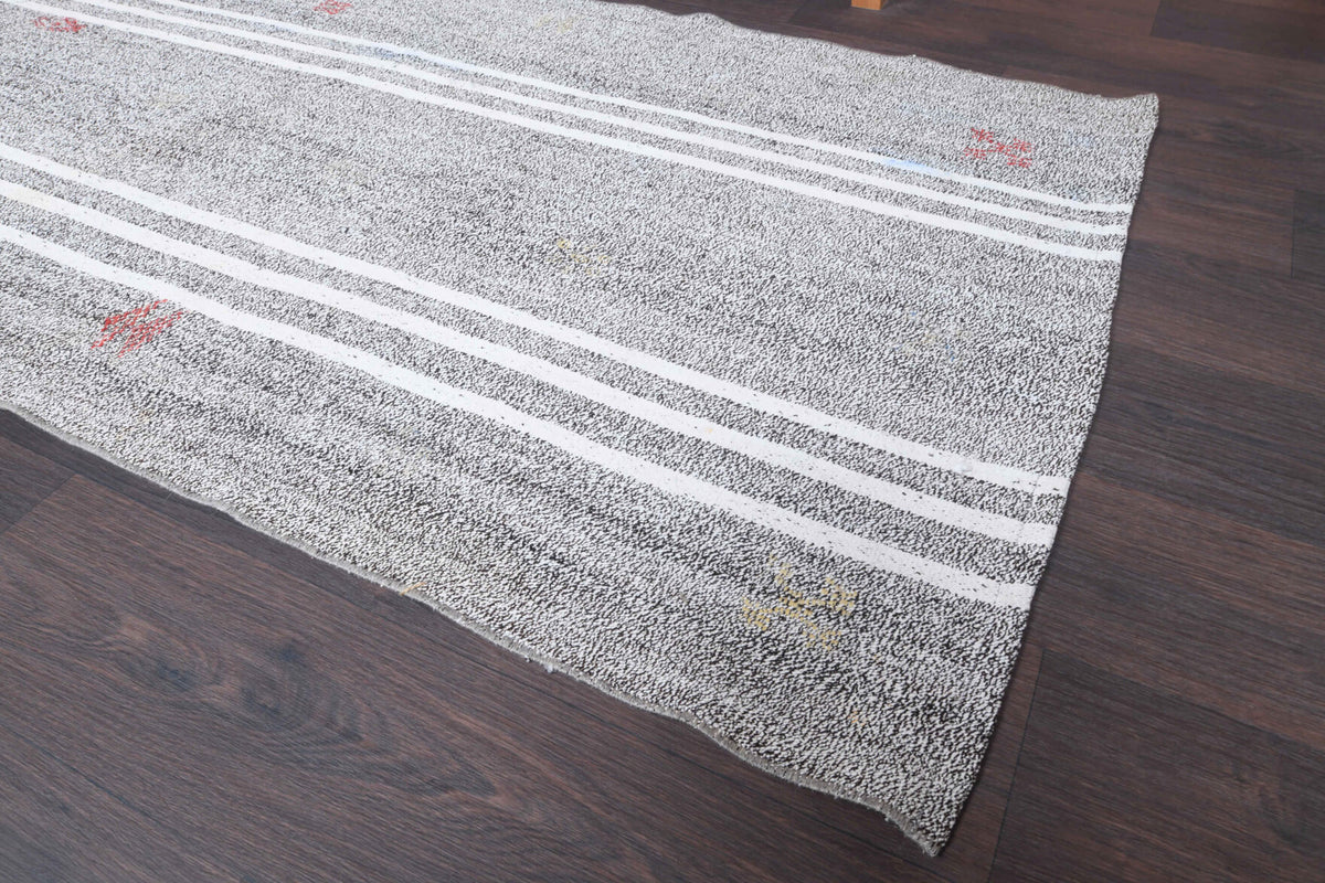 Handmade Vintage Kilim Rug