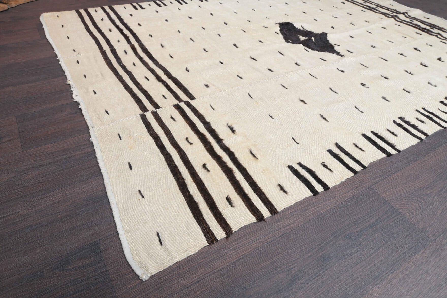 One-of-a-kind 1960s Anatolian vintage kilim rug in wool, 4'7" x 6'5"