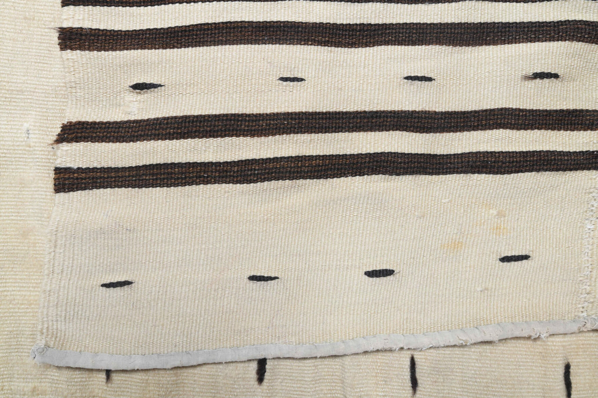 Yesimgonca – vintage ikat kilim for living room or bedroom, 4'7" x 6'5" (140x196 cm)