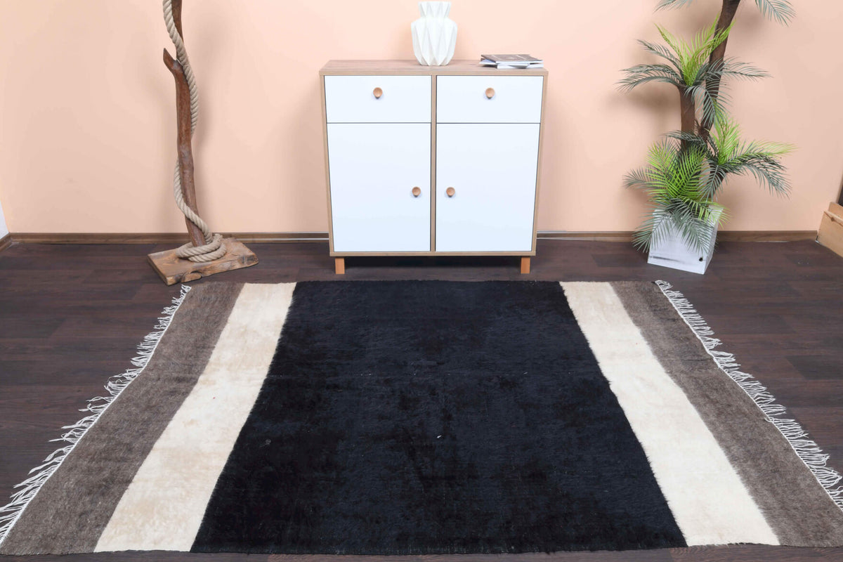 Handmade Vintage Rug