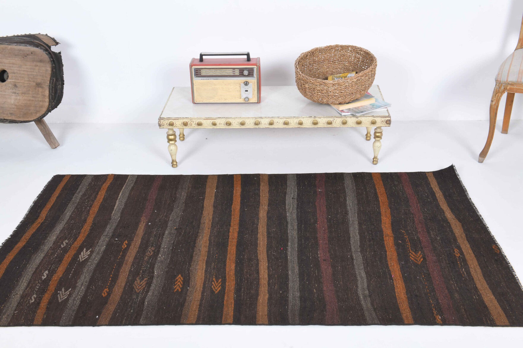 Vuslatumut kilim: 1960s handwoven flatweave Anatolian kilim with striped motifs