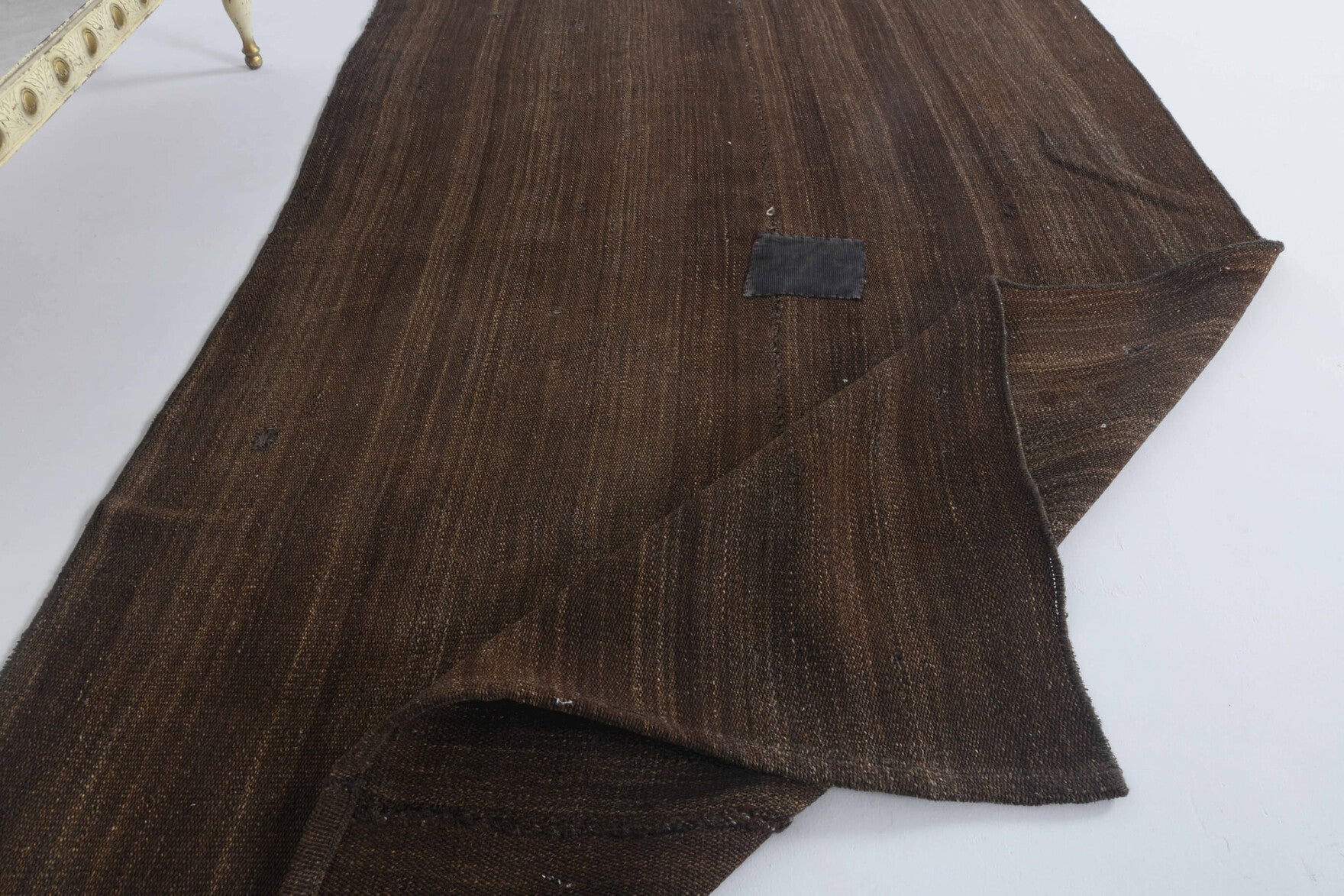 Hand-crafted Anatolian vintage kilim Vartanush in wool, 1960s